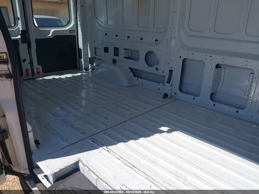 2018 Ford Transit-350 VIN 1FTBW2XM8JKB06505 IAAI salvage auction — NORMAL WEAR, Sf97 (Texas), sold $30,700 on 2026-07-07 (photo 8)