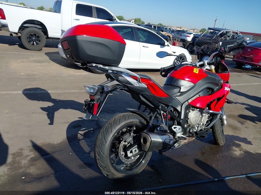 2016 BMW S 1000 VIN WB10D1303GZ463033 IAAI salvage auction — LEFT FRONT, Salvage (Arizona), sold $2,600 on 2026-07-07 (photo 4)