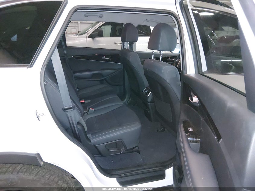 2019 Kia Sorento VIN 5XYPGDA56KG587247 IAAI salvage auction — LEFT REAR, Salvage (Oregon), sold $3,350 on 2026-07-09 (photo 8)
