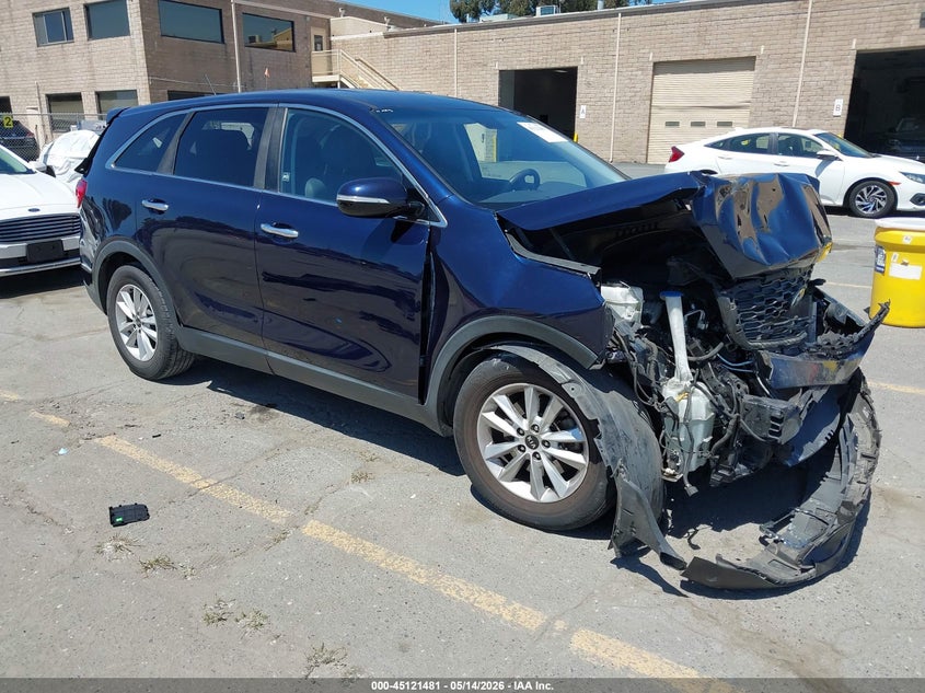 2020 Kia Sorento VIN 5XYPG4A5XLG616671 IAAI salvage auction — FRONT & REAR, Salvage (California), sold $1,100 on 2026-07-20 (photo 1)