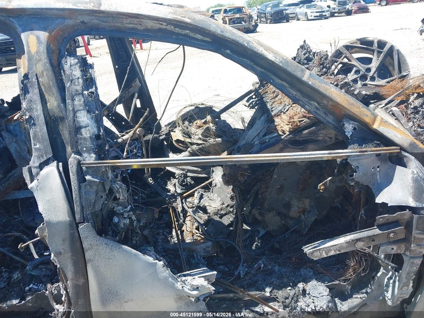 2023 Genesis G90 VIN KMTFB4SD7PU018284 IAAI salvage auction — FRONT END, Non-Repairable (Texas), sold $125 on 2026-07-27 (photo 5)