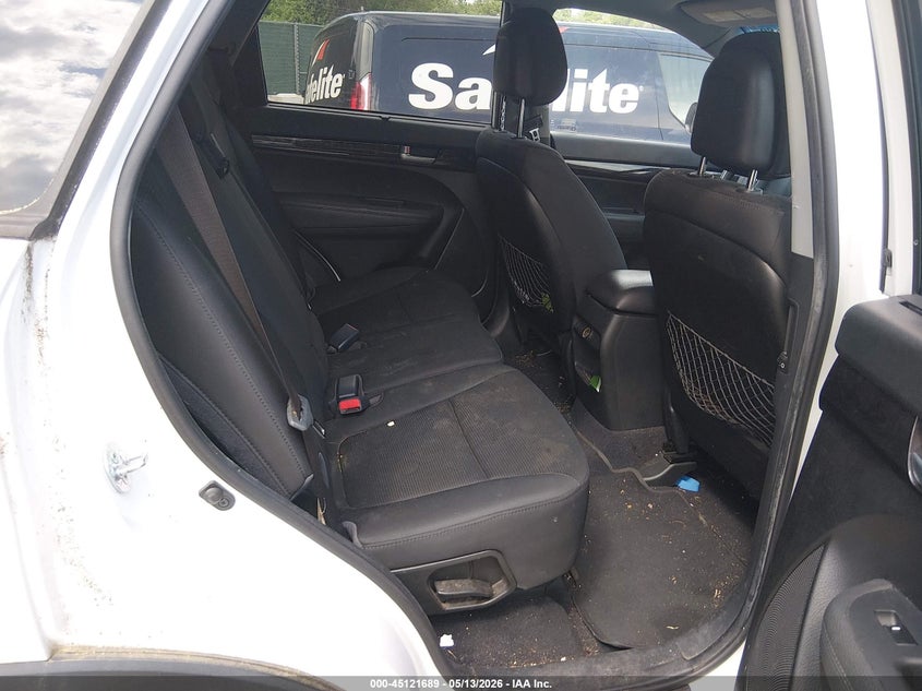 2014 Kia Sorento VIN 5XYKT4A69EG476758 IAAI salvage auction — NORMAL WEAR, Clear-Dealer Only (Texas), sold $1,450 on 2026-07-09 (photo 8)