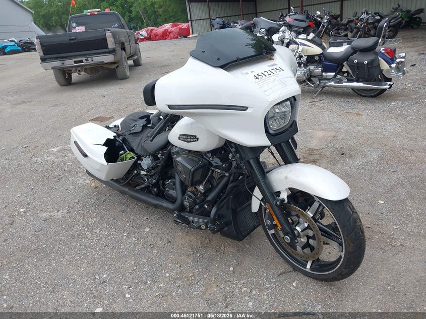 2024 Harley-davidson Street glide VIN 1HD1KB714RB621122 IAAI salvage auction — STORM DAMAGE, Salvage (Indiana), sold $7,900 on 2026-07-28 (photo 1)