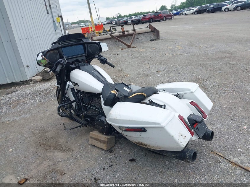 2024 Harley-davidson Street glide VIN 1HD1KB714RB621122 IAAI salvage auction — STORM DAMAGE, Salvage (Indiana), sold $7,900 on 2026-07-28 (photo 3)