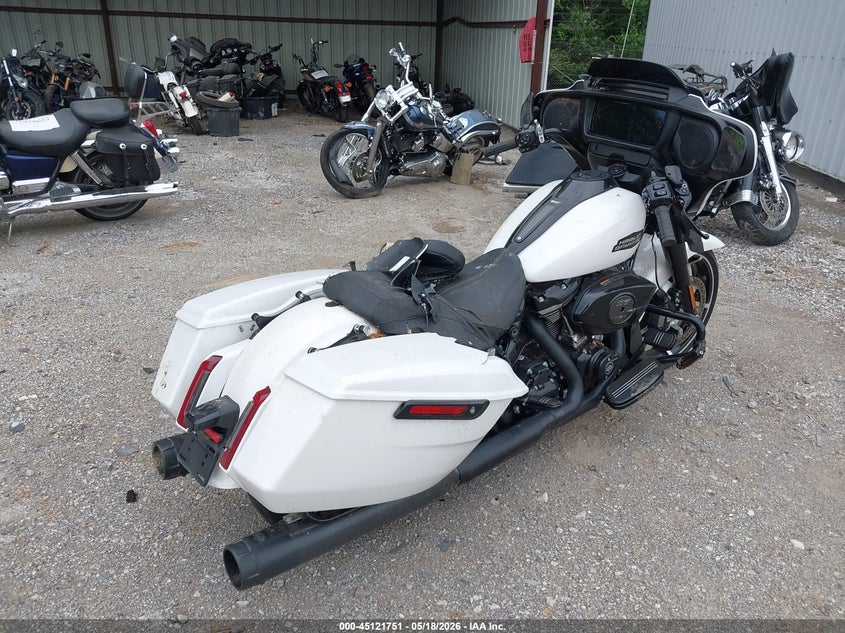 2024 Harley-davidson Street glide VIN 1HD1KB714RB621122 IAAI salvage auction — STORM DAMAGE, Salvage (Indiana), sold $7,900 on 2026-07-28 (photo 4)