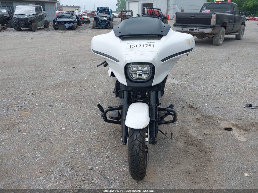2024 Harley-davidson Street glide VIN 1HD1KB714RB621122 IAAI salvage auction — STORM DAMAGE, Salvage (Indiana), sold $7,900 on 2026-07-28 (photo 5)