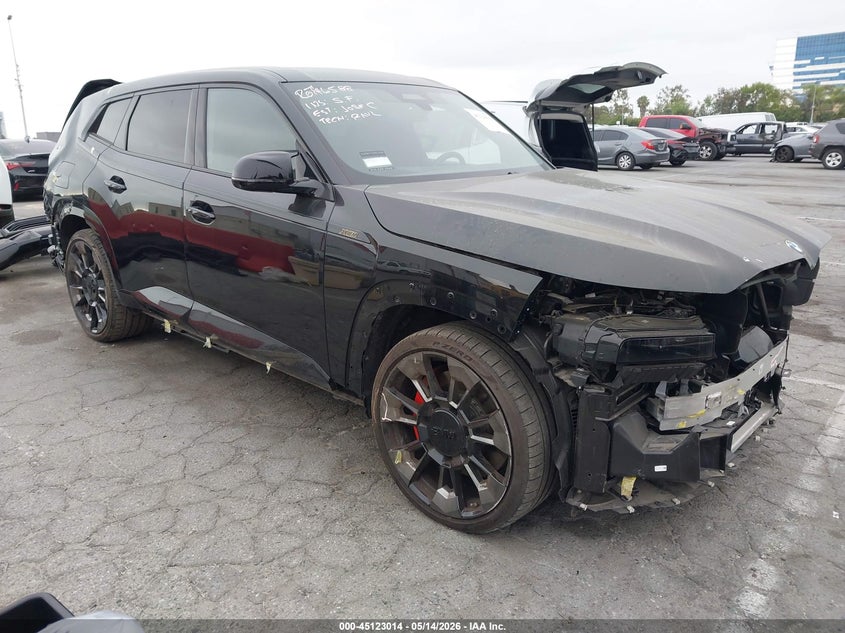 2023 BMW Xm VIN 5YM23CS02P9S32496 — IAAI salvage auction photo