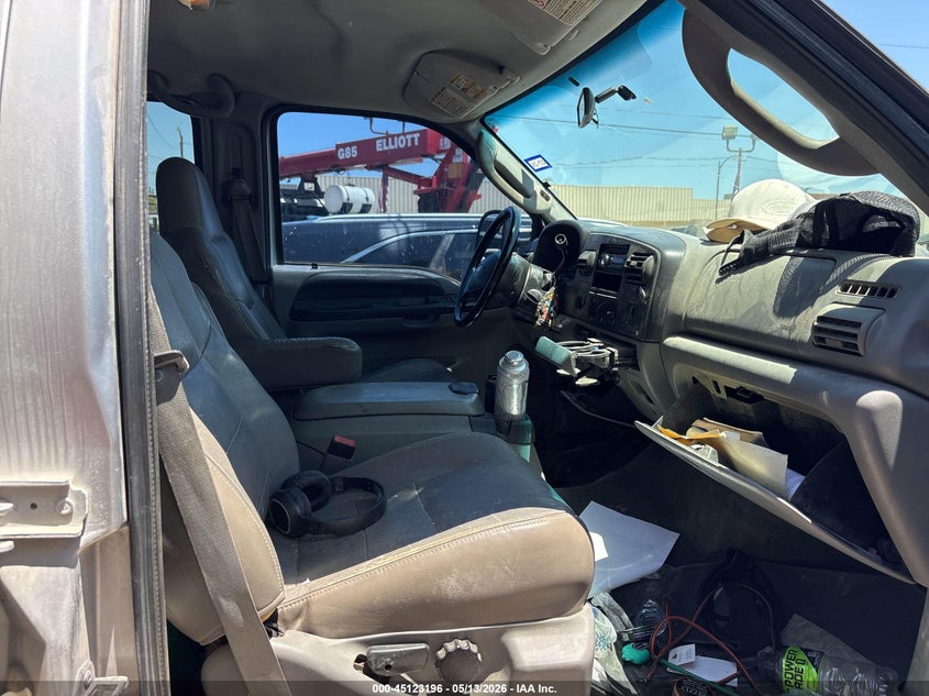2005 Ford F-350 VIN 1FTWW31P65EA12539 IAAI salvage auction — NORMAL WEAR, Clear (Texas), sold $700 on 2026-07-09 (photo 5)