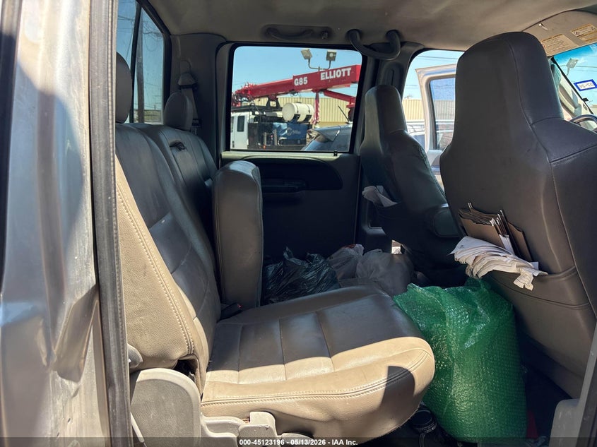 2005 Ford F-350 VIN 1FTWW31P65EA12539 IAAI salvage auction — NORMAL WEAR, Clear (Texas), sold $700 on 2026-07-09 (photo 7)