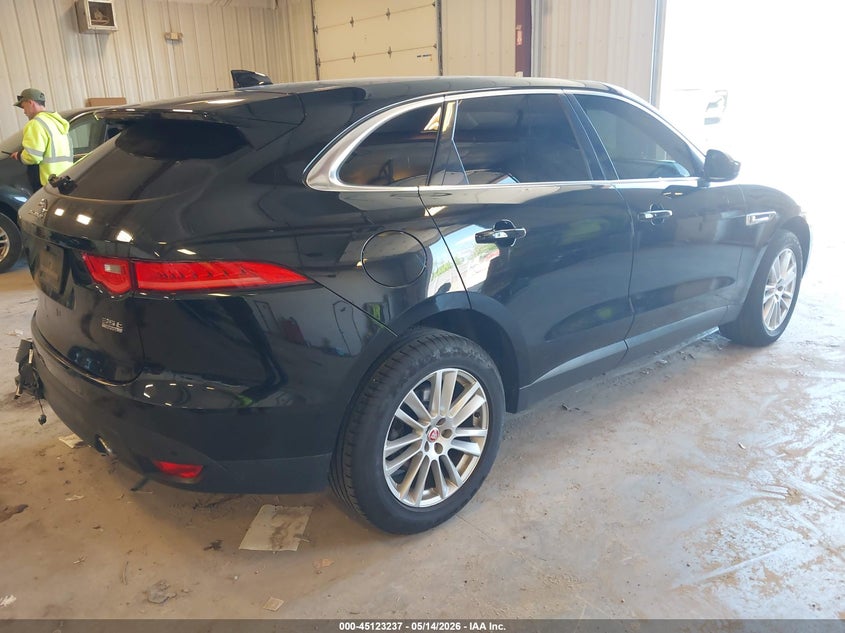 2018 Jaguar F-pace VIN SADCK2EV6JA271183 IAAI salvage auction — REAR END, Clear (Michigan), sold $5,000 on 2026-07-10 (photo 4)