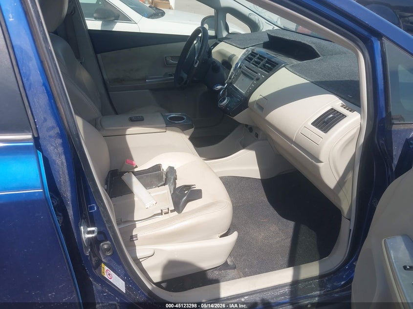 2012 Toyota Prius v VIN JTDZN3EU8C3147420 IAAI salvage auction — NORMAL WEAR, Original (Texas), sold $1,650 on 2026-07-13 (photo 5)