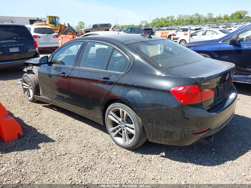 2015 BMW 3er VIN WBA3B3G55FNT19090 IAAI salvage auction — LEFT FRONT, Salvage (Illinois), sold $3,400 on 2026-07-08 (photo 3)
