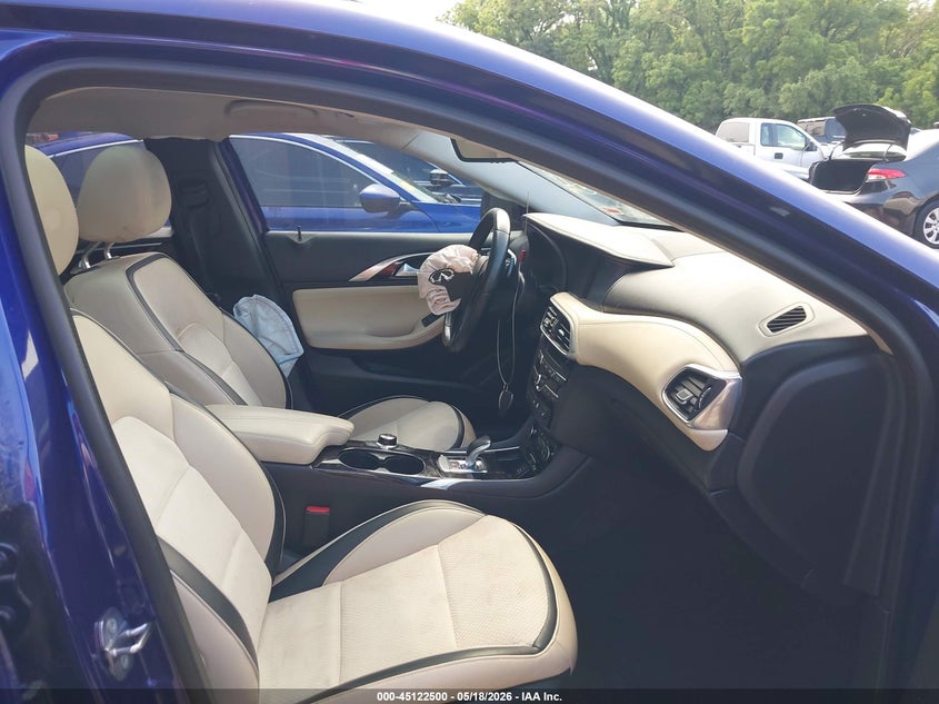 2019 Infiniti Qx30 VIN SJKCH5CPXKA007723 IAAI salvage auction — LEFT FRONT, Salvage (Missouri), sold $1,950 on 2026-07-29 (photo 5)