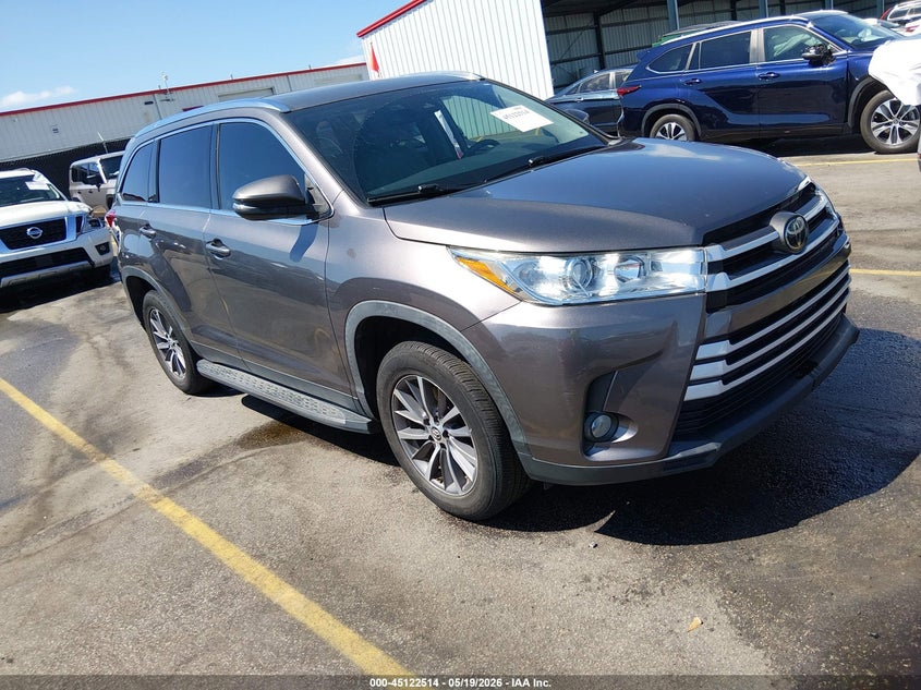 2019 Toyota Highlander VIN 5TDKZRFH5KS561245 IAAI salvage auction — LEFT SIDE, Salvage (South Carolina), sold $8,700 on 2026-07-29 (photo 1)