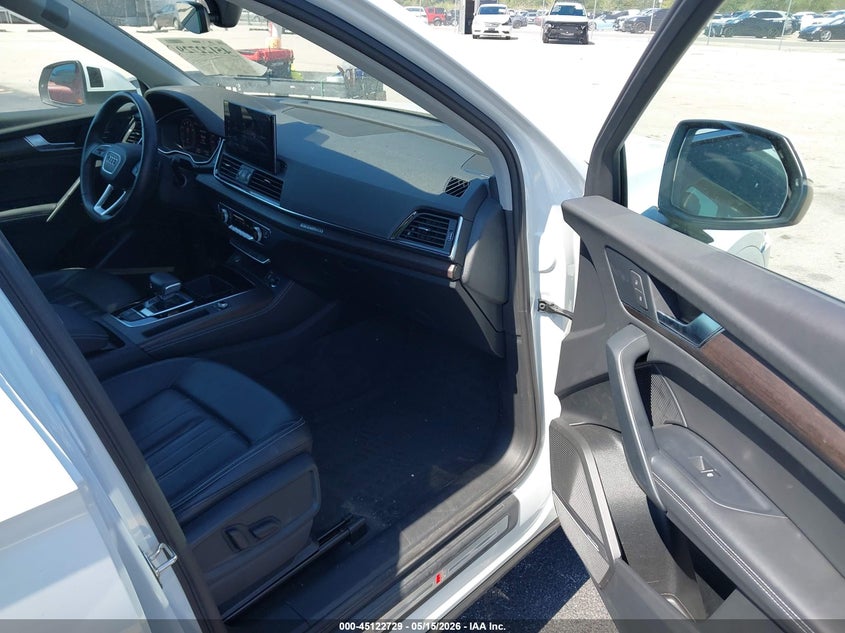 2023 Audi Q5 VIN WA1EAAFY7P2031874 IAAI salvage auction — RIGHT FRONT, Rebuildable (Florida), sold $17,500 on 2026-08-02 (photo 5)