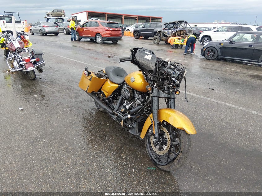 2023 Harley-davidson Street glide VIN 1HD1KRP18PB601140 IAAI salvage auction — FRONT END, Salvage (Missouri), sold $7,200 on 2026-07-15 (photo 1)