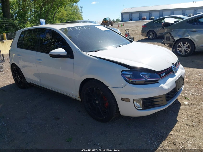 2012 Volkswagen Gti VIN WVWHV7AJ9CW271404 IAAI salvage auction — REAR END, Clear (Indiana), sold $1,750 on 2026-08-10 (photo 1)