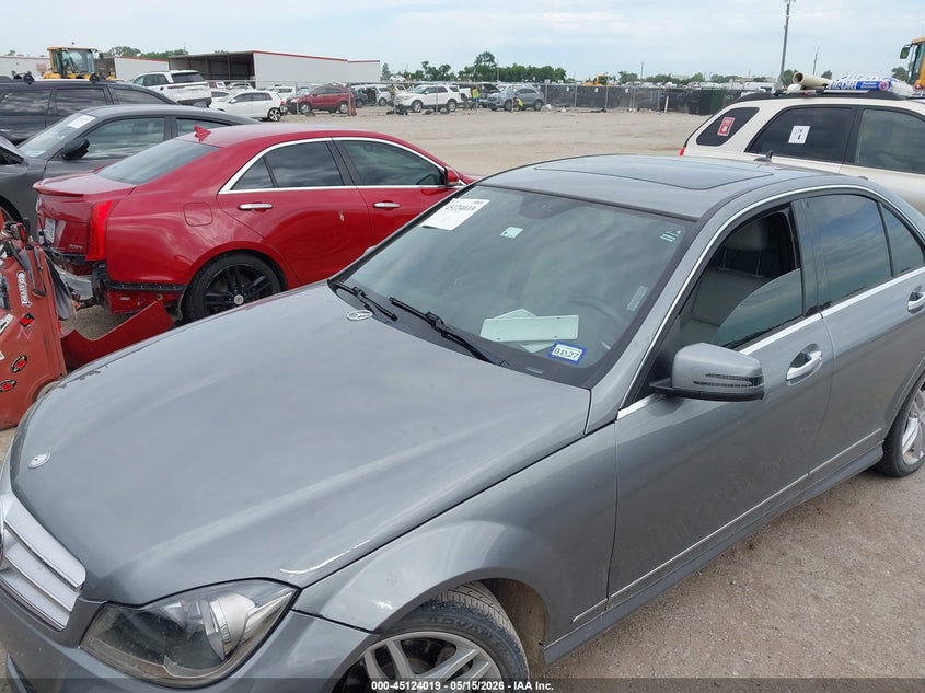 2013 Mercedes-benz C-klasse VIN WDDGF4HB0DR292007 IAAI salvage auction — HAIL, Original (Texas), sold $1,050 on 2026-07-21 (photo 6)