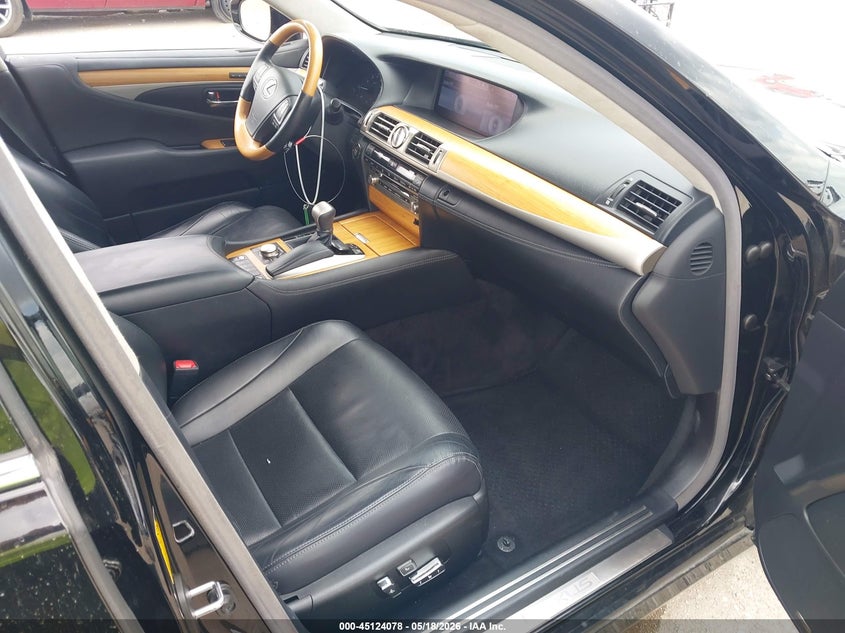 2014 Lexus Ls VIN JTHGL1EF9E5051367 IAAI salvage auction — HAIL, Original (Texas), sold $9,700 on 2026-07-29 (photo 5)