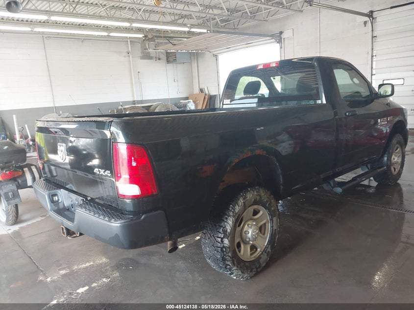 2018 Ram 2500 VIN 3C6LR5AT9JG343659 IAAI salvage auction — REAR END, Sf97 (New York), sold $7,850 on 2026-07-31 (photo 4)