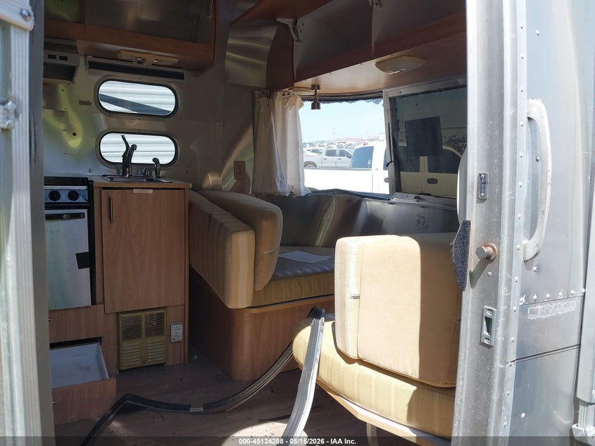 2007 Airstream Safari VIN 1STCPAA187J521575 IAAI salvage auction — Unknown, Clear (Tennessee), sold $900 on 2026-09-01 (photo 5)