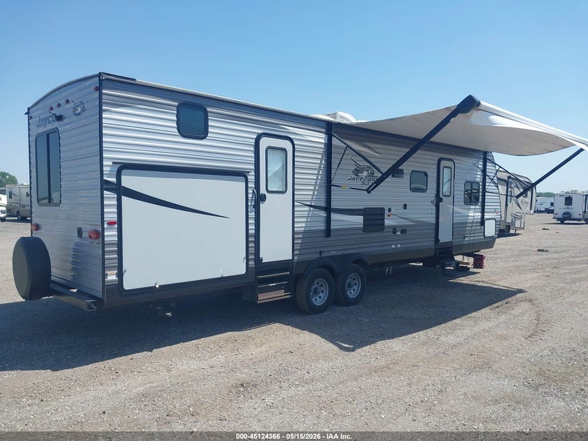 2020 Jayco Other VIN 1UJBJ0BT0L17T0387 IAAI salvage auction — HAIL, Regular Certificate (Iowa), sold $9,800 on 2026-07-14 (photo 2)