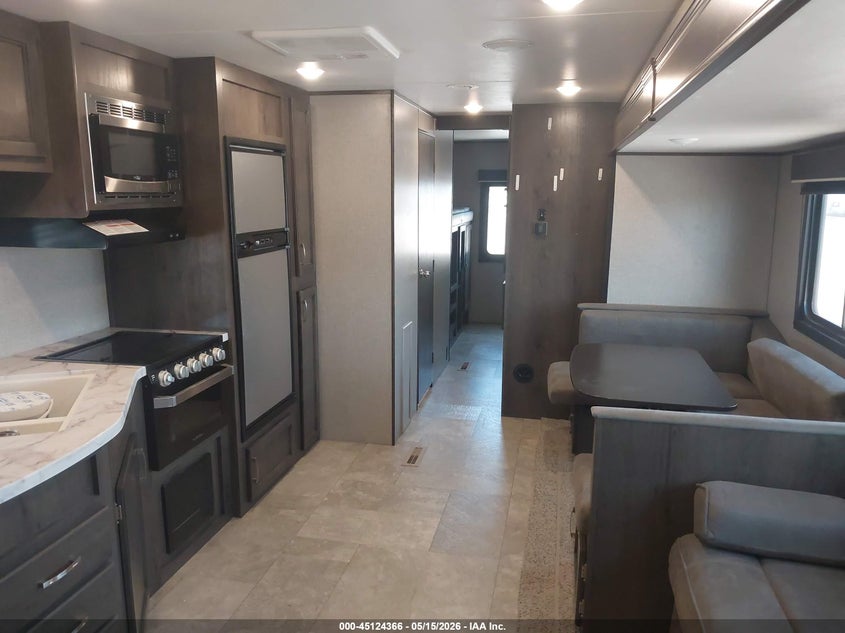 2020 Jayco Other VIN 1UJBJ0BT0L17T0387 IAAI salvage auction — HAIL, Regular Certificate (Iowa), sold $9,800 on 2026-07-14 (photo 6)