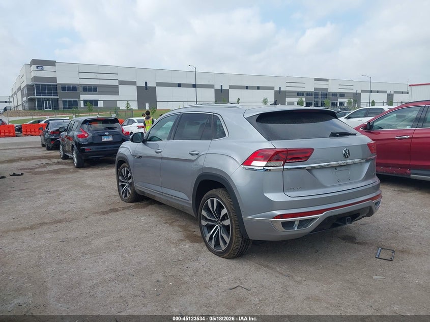 2020 Volkswagen Atlas cross sport VIN 1V2TE2CA3LC206249 IAAI salvage auction — FRONT END, Salvage (Texas), sold $9,000 on 2026-07-24 (photo 3)