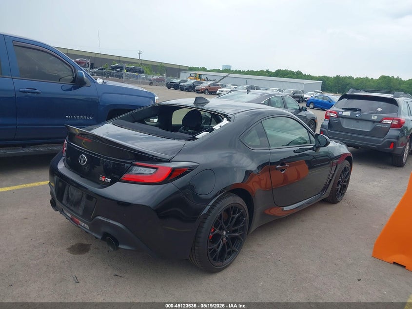 2025 Toyota Gr 86 VIN JF1ZNBE15S9753470 IAAI salvage auction — HAIL, Salvage (Ohio), sold $16,350 on 2026-07-14 (photo 4)