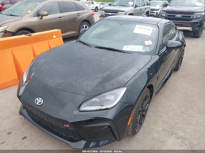 2025 Toyota Gr 86 VIN JF1ZNBE15S9753470 IAAI salvage auction — HAIL, Salvage (Ohio), sold $16,350 on 2026-07-14 (photo 6)