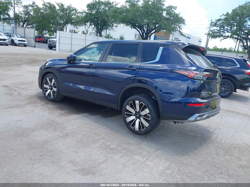 2025 Mitsubishi Outlander VIN JA4J3VA82SZ057290 IAAI salvage auction — ALL OVER, Certificate Of Destruction (Florida), sold $50 on 2026-07-29 (photo 3)