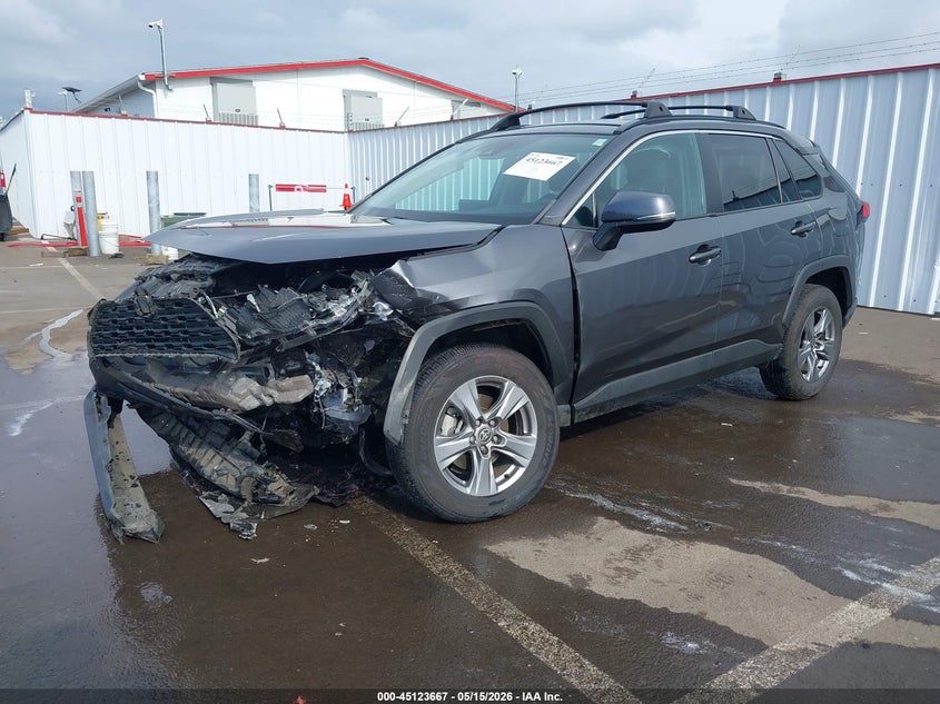 2022 Toyota Rav 4 VIN 2T3P1RFV6NC256912 IAAI salvage auction — FRONT END, Salvage (Oregon), sold $4,350 on 2026-07-16 (photo 2)