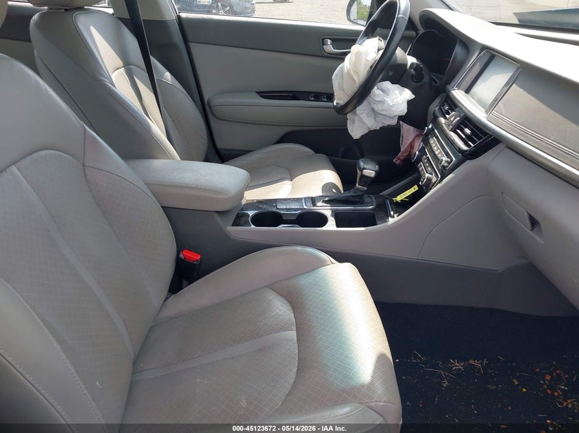 2017 Kia Optima VIN 5XXGU4L32HG142408 IAAI salvage auction — FRONT END, Salvage - Greater Than 75% (Maryland), sold $825 on 2026-07-27 (photo 5)