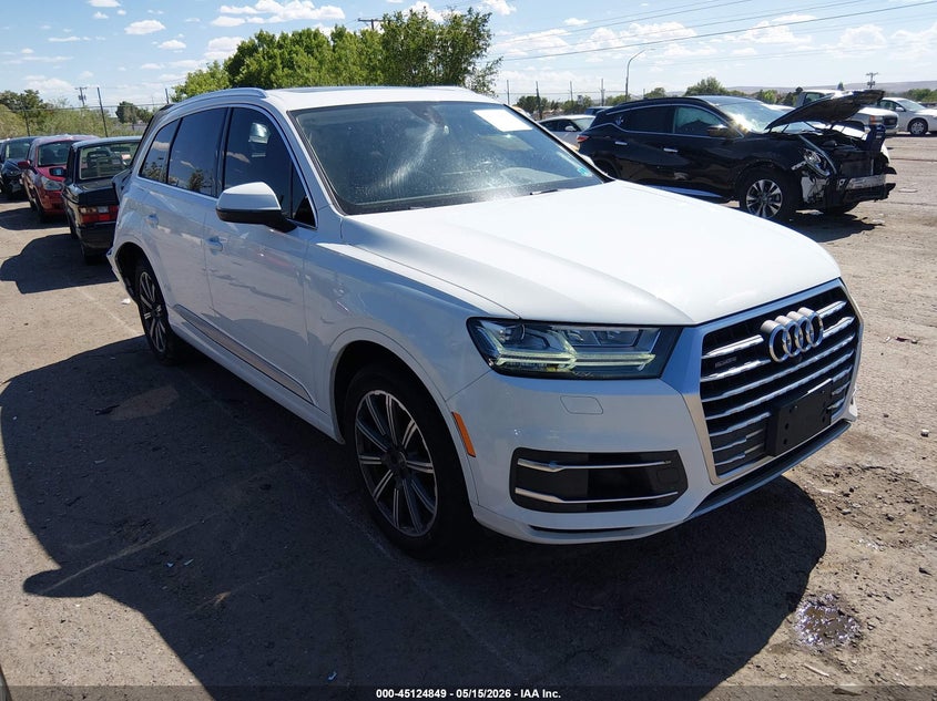 2017 Audi Q7 VIN WA1LAAF77HD018319 IAAI salvage auction — REAR END, Salvage Title, sold $6,200 on 2026-08-24 (photo 1)