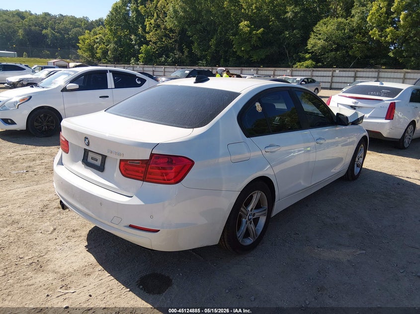2014 BMW 3er VIN WBA3A5C51EJ464976 IAAI salvage auction — FRONT END, Clear (Tennessee), sold $25 on 2026-07-29 (photo 4)