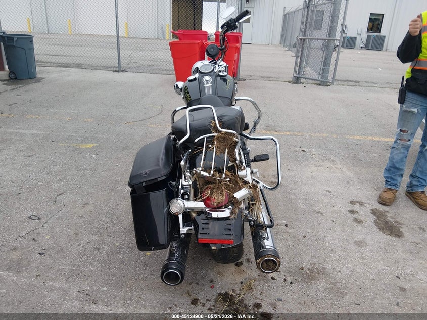 2019 Harley-davidson Road king VIN 1HD1FBC15KB672077 IAAI salvage auction — REAR END, Salvage (Missouri), sold $3,800 on 2026-07-07 (photo 6)