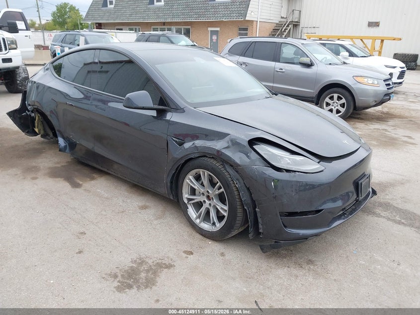 2024 Tesla Model y VIN 7SAYGDEE1RA228968 IAAI salvage auction — LEFT FRONT, Salvage (Illinois), sold $25 on 2026-07-30 (photo 1)
