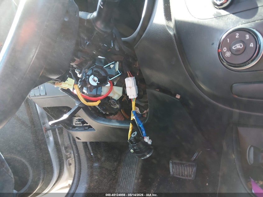 2019 Kia Soul VIN KNDJN2A21K7696055 IAAI salvage auction — RIGHT FRONT, Salvage (Tennessee), sold $1,675 on 2026-07-09 (photo 6)
