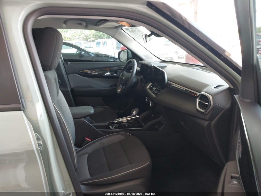 2025 Chevrolet Trailblazer VIN KL79MPSL4SB102997 IAAI salvage auction — LEFT SIDE, Rebuildable (Florida), sold $2,500 on 2026-07-29 (photo 5)