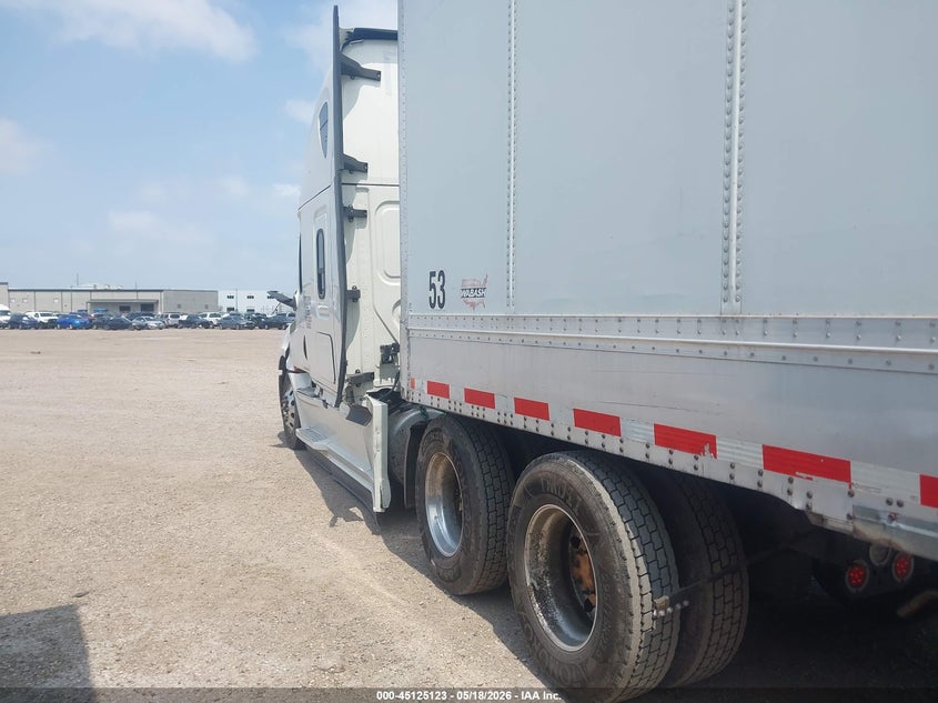 2021 Freightliner New cascadia 126 VIN 3AKJHHDR8MSMF6460 IAAI salvage auction — REAR END, Salvage (Idaho), sold $9,100 on 2026-09-02 (photo 3)