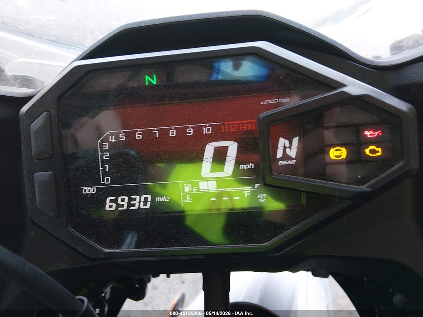 2025 Kawasaki Ninja VIN ML5EXGG15SDA63385 IAAI salvage auction — SIDE, Salvage Title, sold $1,100 on 2026-10-15 (photo 7)