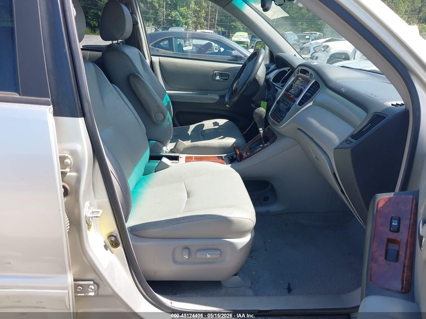 2005 Toyota Highlander VIN JTEDP21A850076536 IAAI salvage auction — FRONT END, Salvage (Mississippi), sold $850 on 2026-07-11 (photo 5)