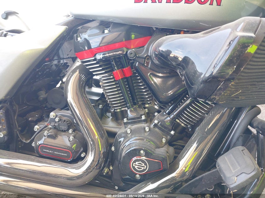 2025 Harley-davidson Road glide VIN 1HD1TL810SB958880 IAAI salvage auction — FRONT & REAR, Salvage (Tennessee), sold $20,050 on 2026-07-14 (photo 8)