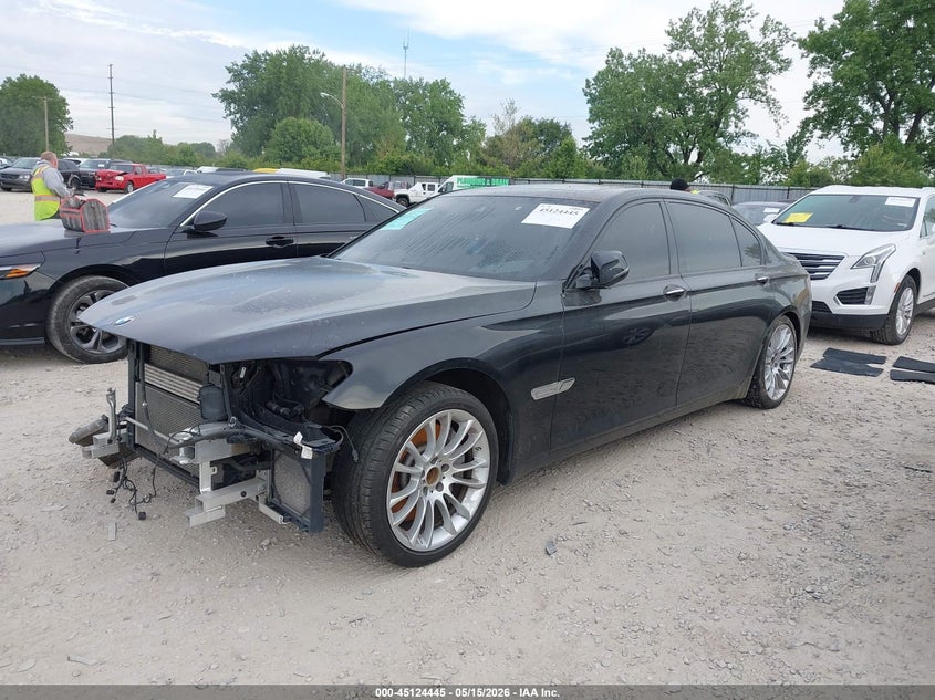 2015 BMW 7er VIN WBAYF8C55FD654031 IAAI salvage auction — FRONT END, Salvage Title, sold $3,800 on 2026-08-02 (photo 2)
