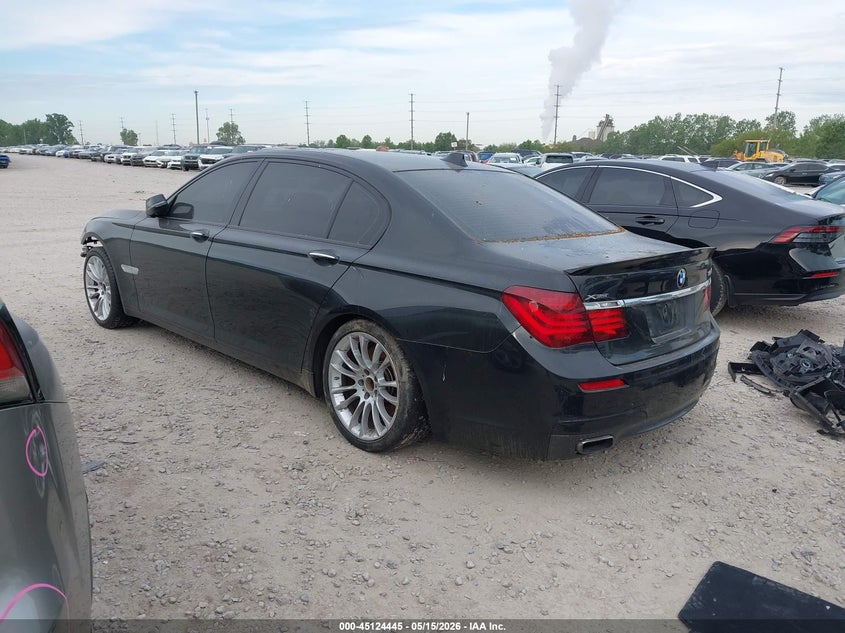 2015 BMW 7er VIN WBAYF8C55FD654031 IAAI salvage auction — FRONT END, Salvage Title, sold $3,800 on 2026-08-02 (photo 3)