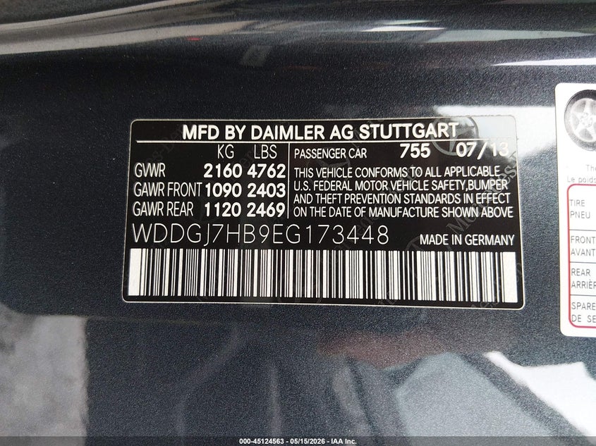 2014 Mercedes-benz C-klasse amg VIN WDDGJ7HB9EG173448 IAAI salvage auction — REAR END, Salvage Title, sold $24,200 on 2026-08-13 (photo 9)