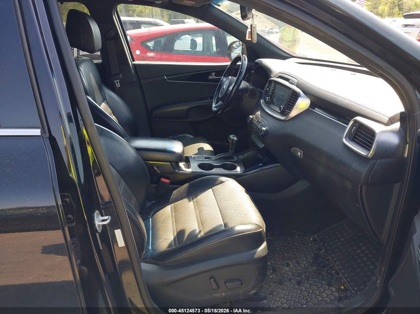 2017 Kia Sorento VIN 5XYPKDA56HG306782 IAAI salvage auction — FRONT END, Salvage (Massachusetts), sold $1,800 on 2026-07-17 (photo 5)