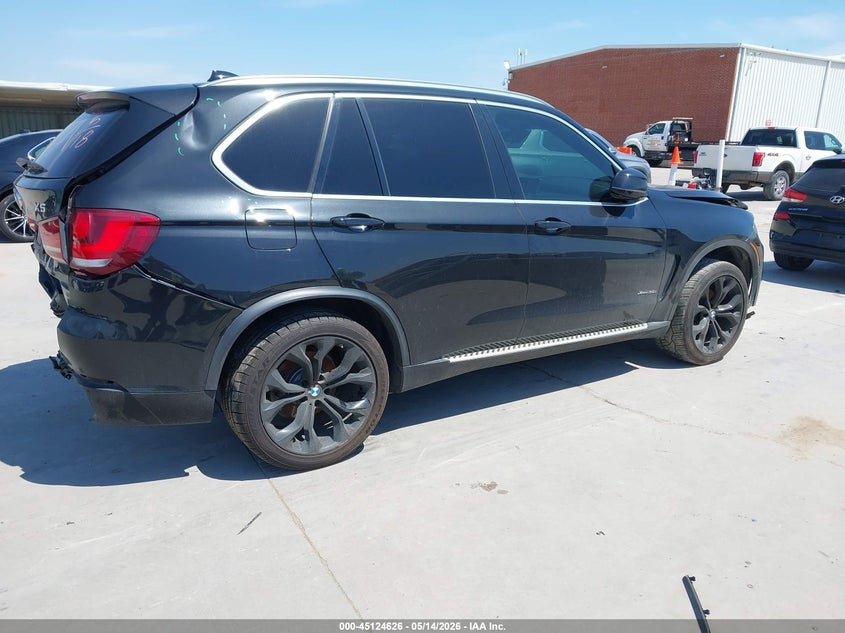 2017 BMW X5 VIN 5UXKR0C50H0V50105 IAAI salvage auction — FRONT & REAR, Salvage Title, sold $25 on 2026-07-29 (photo 4)