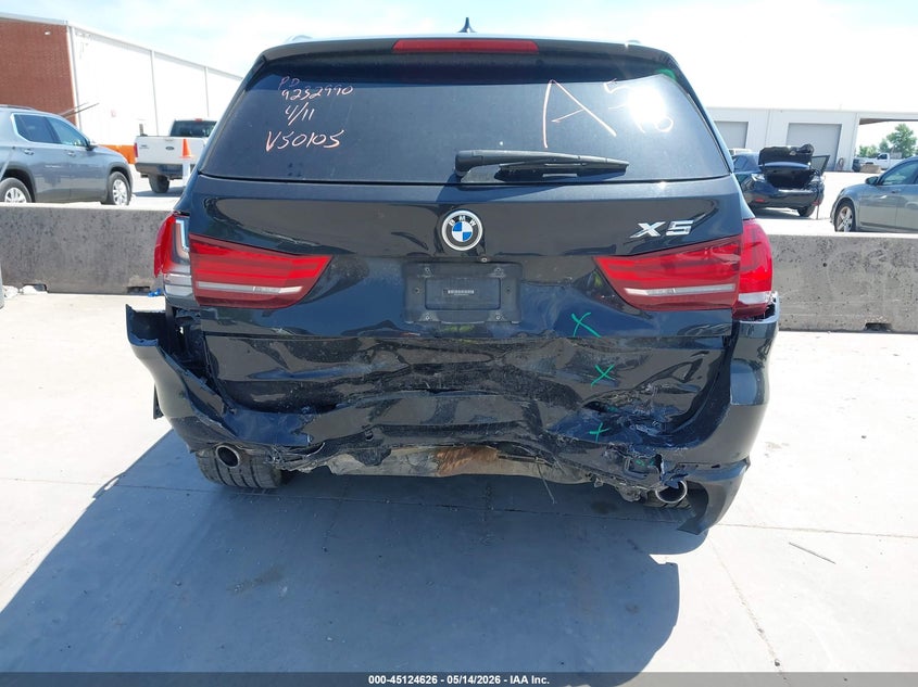 2017 BMW X5 VIN 5UXKR0C50H0V50105 IAAI salvage auction — FRONT & REAR, Salvage Title, sold $25 on 2026-07-29 (photo 6)