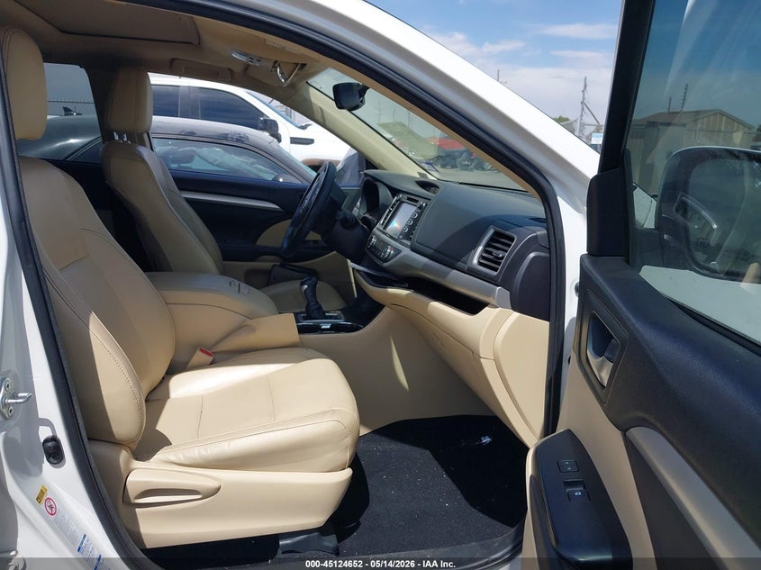 2015 Toyota Highlander VIN 5TDJKRFH9FS198244 IAAI salvage auction — LEFT SIDE, Original (Texas), sold $8,550 on 2026-07-14 (photo 5)